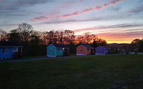 Twin Hills Cottages of Acadia